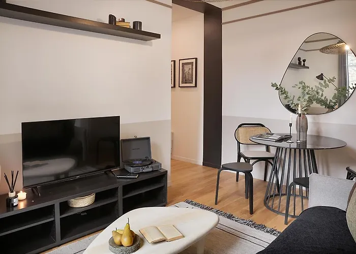 Ternes - 1 à Ternes *